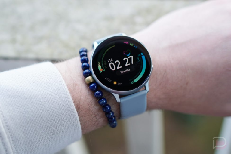 screen touch watch under 400