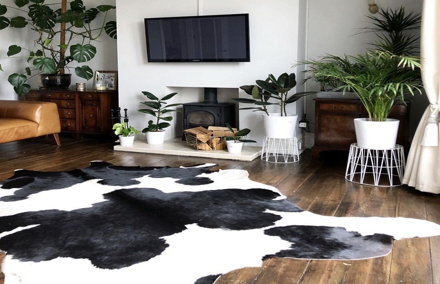Indulge In A Black & White Cowhide Rug Today